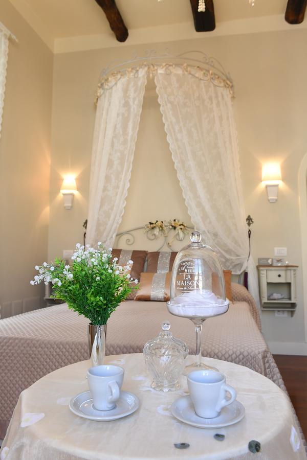 Casa Suare Bed & Breakfast Salerno Dış mekan fotoğraf